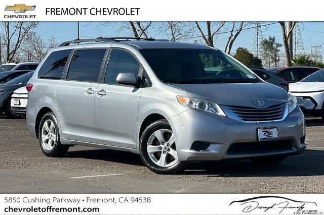 2015 Toyota Sienna LE AAS