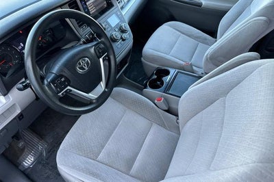 2015 Toyota Sienna LE AAS