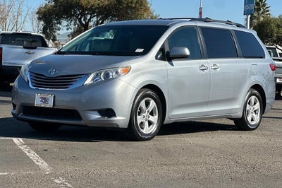 2015 Toyota Sienna LE AAS