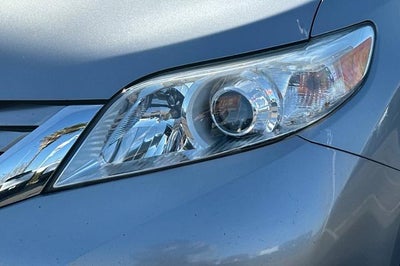 2015 Toyota Sienna LE AAS