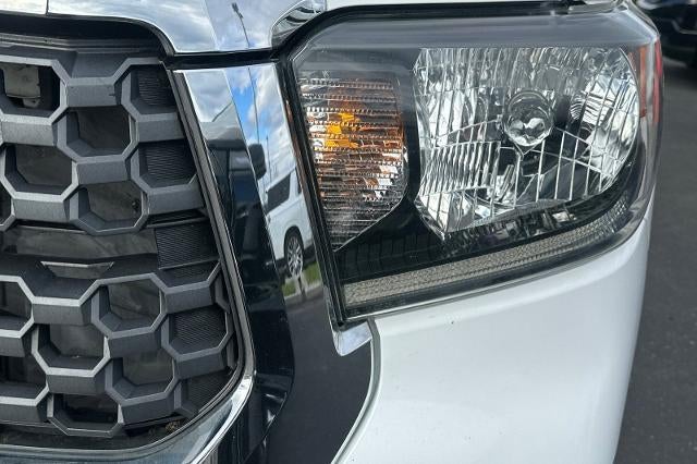 2018 Toyota Tundra SR5 5.7L V8