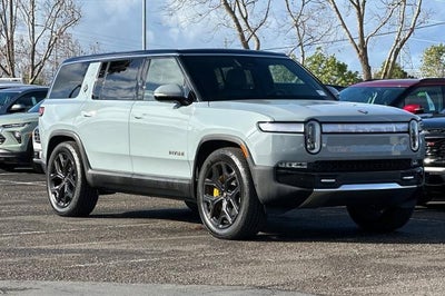 2023 RIVIAN R1S Adventure