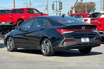 2025 Hyundai Elantra Hybrid SEL Sport