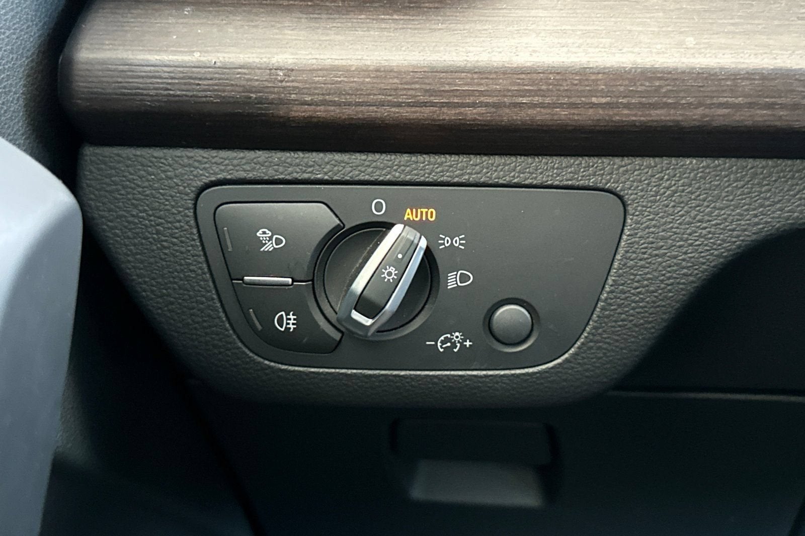 2022 Audi Q5 Premium 45 TFSI S line quattro S tronic