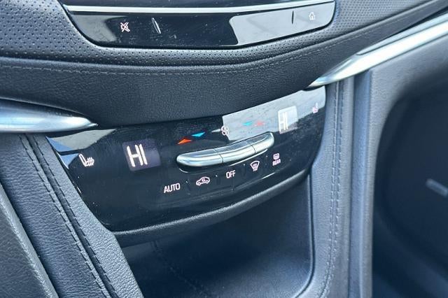 2023 Cadillac XT6 Luxury