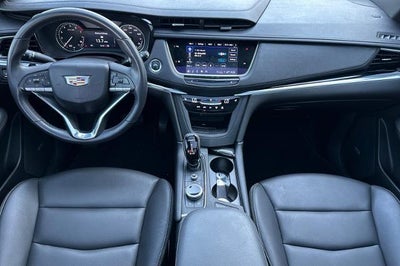 2024 Cadillac XT6 Luxury