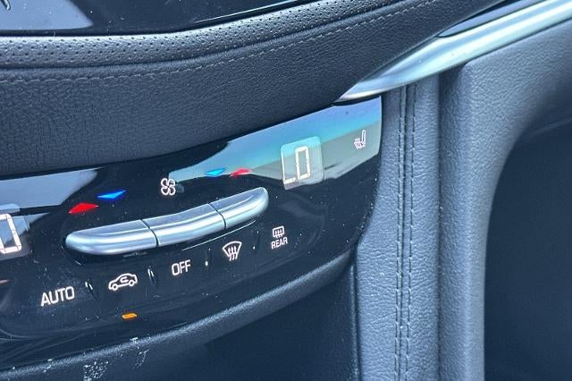 2024 Cadillac XT6 Luxury