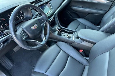 2024 Cadillac XT6 Luxury