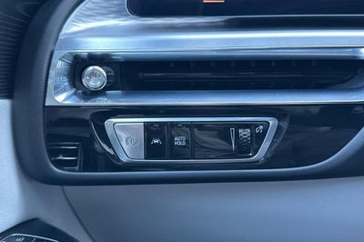 2024 Cadillac LYRIQ Luxury 1