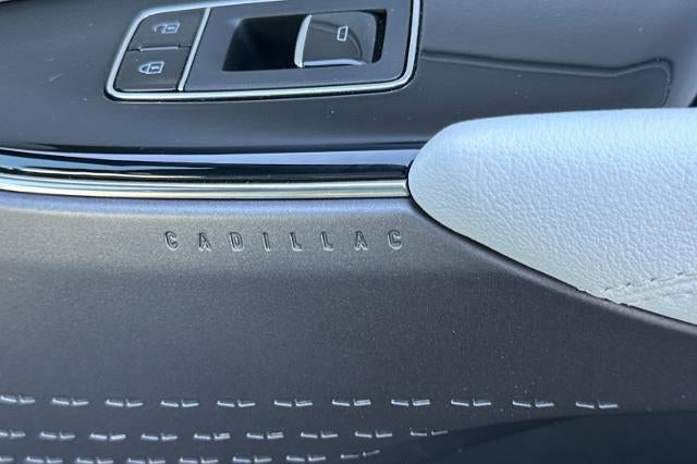 2024 Cadillac LYRIQ Luxury 1
