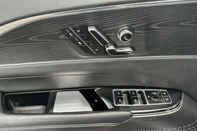 2024 Cadillac LYRIQ Luxury 1