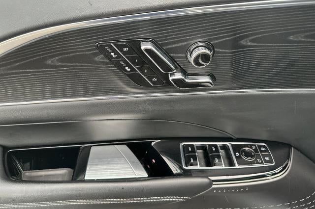 2024 Cadillac LYRIQ Luxury 1