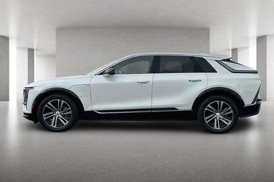 2024 Cadillac LYRIQ Luxury 1