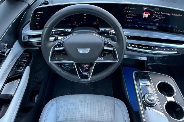 2024 Cadillac LYRIQ Luxury 1