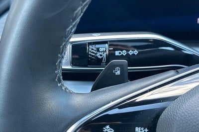 2024 Cadillac LYRIQ Luxury 1