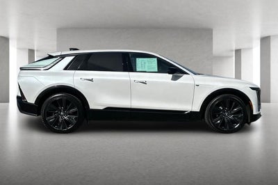 2024 Cadillac LYRIQ Sport 3