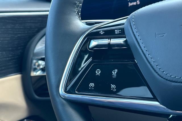 2024 Cadillac LYRIQ Sport 3