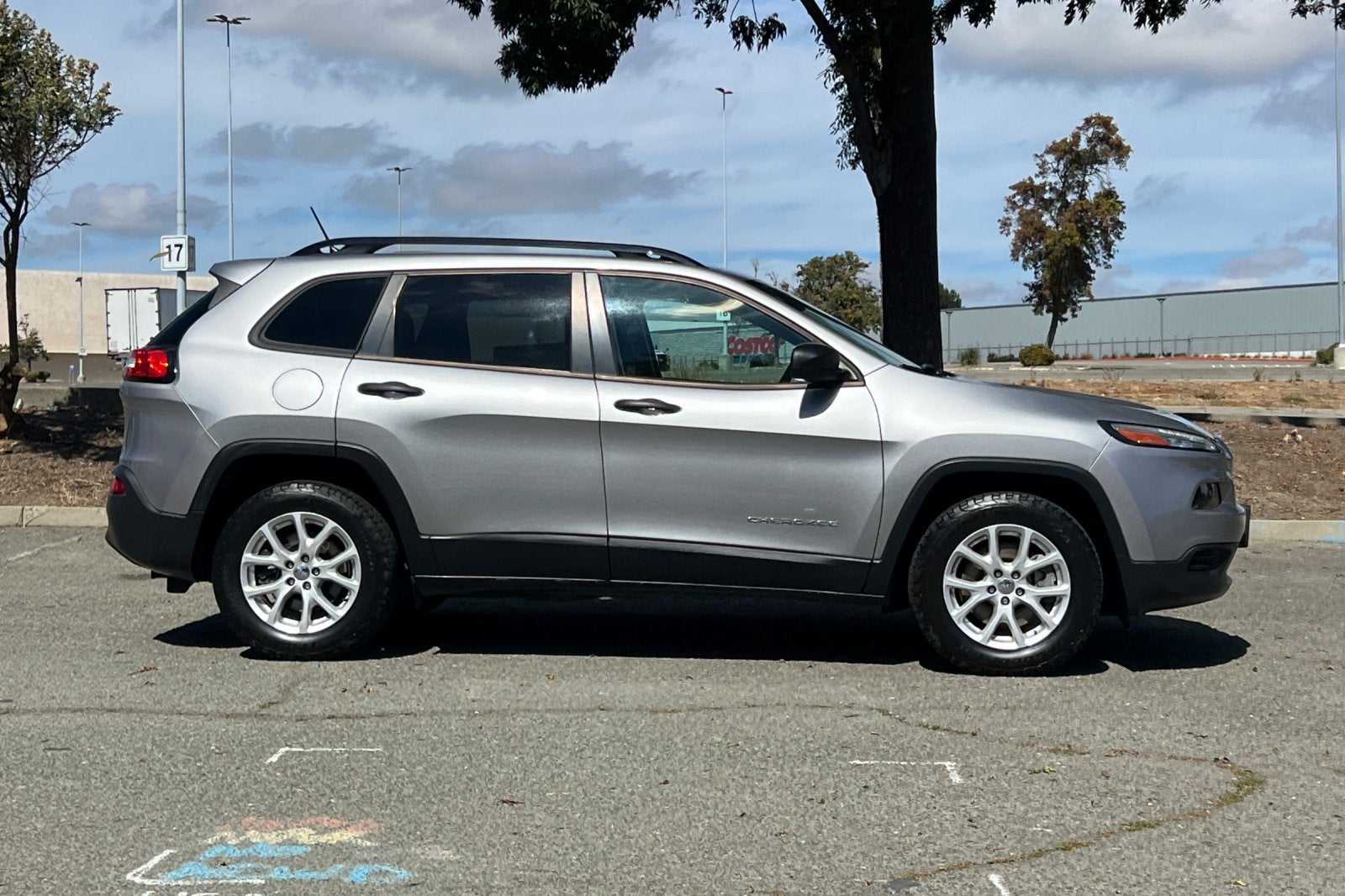 Used 2016 Jeep Cherokee Sport with VIN 1C4PJMAB6GW262938 for sale in Newark, CA