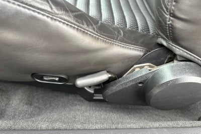 2004 Ford Mustang Mach 1 Premium