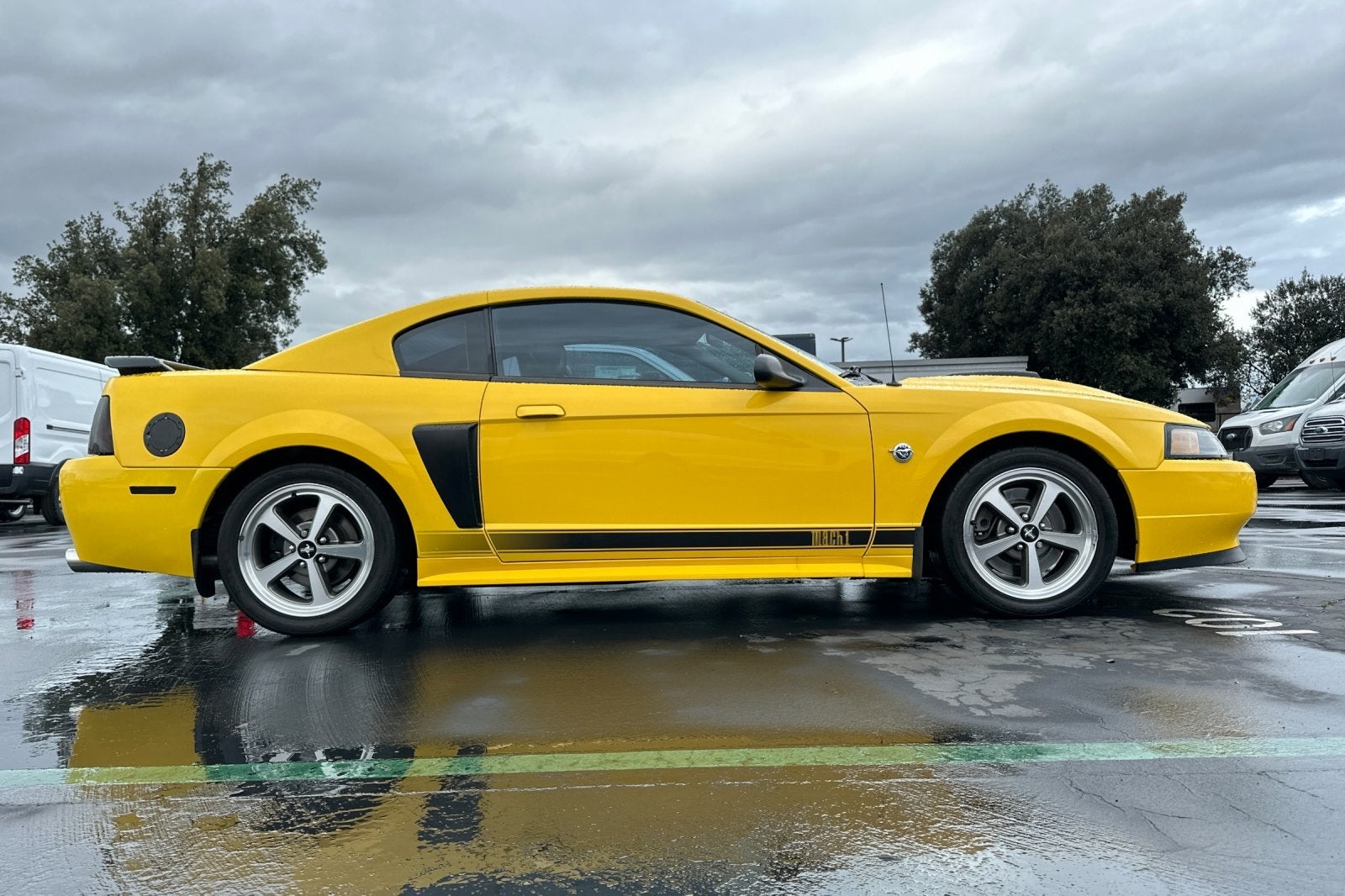 2004 Ford Mustang Mach 1 Premium