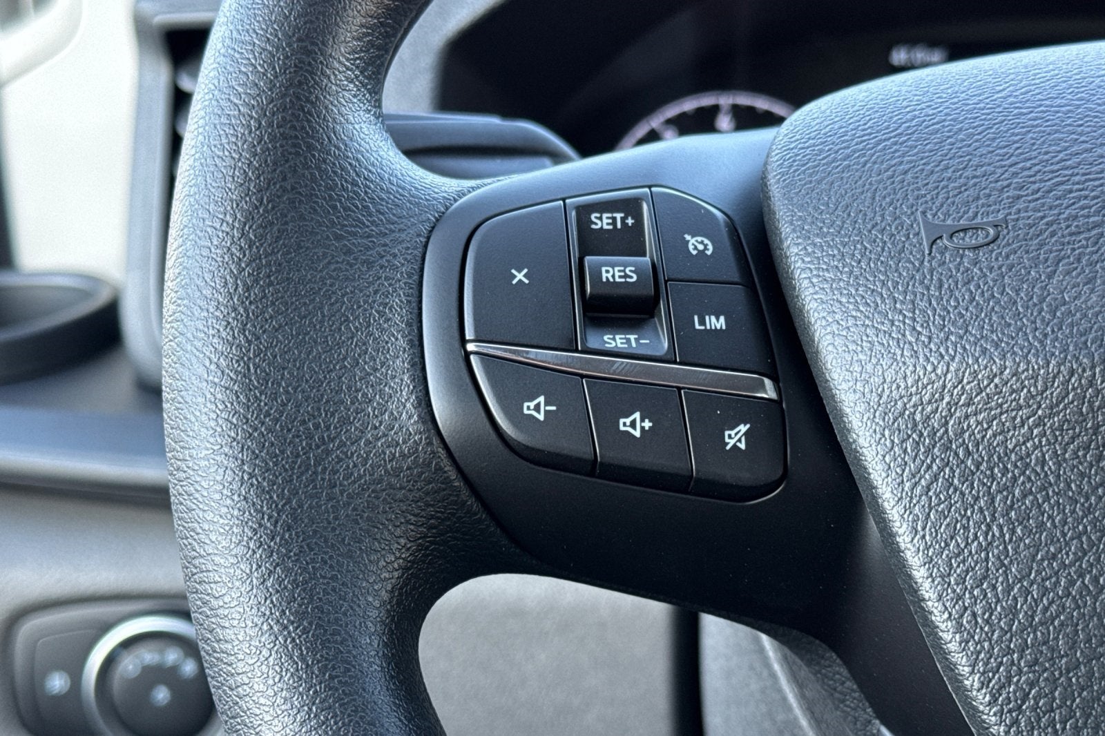 2025 Ford Transit-350 XL