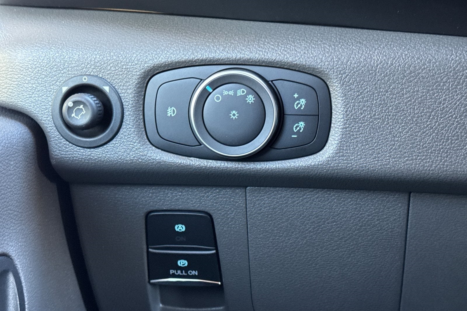 2025 Ford Transit-350 XL