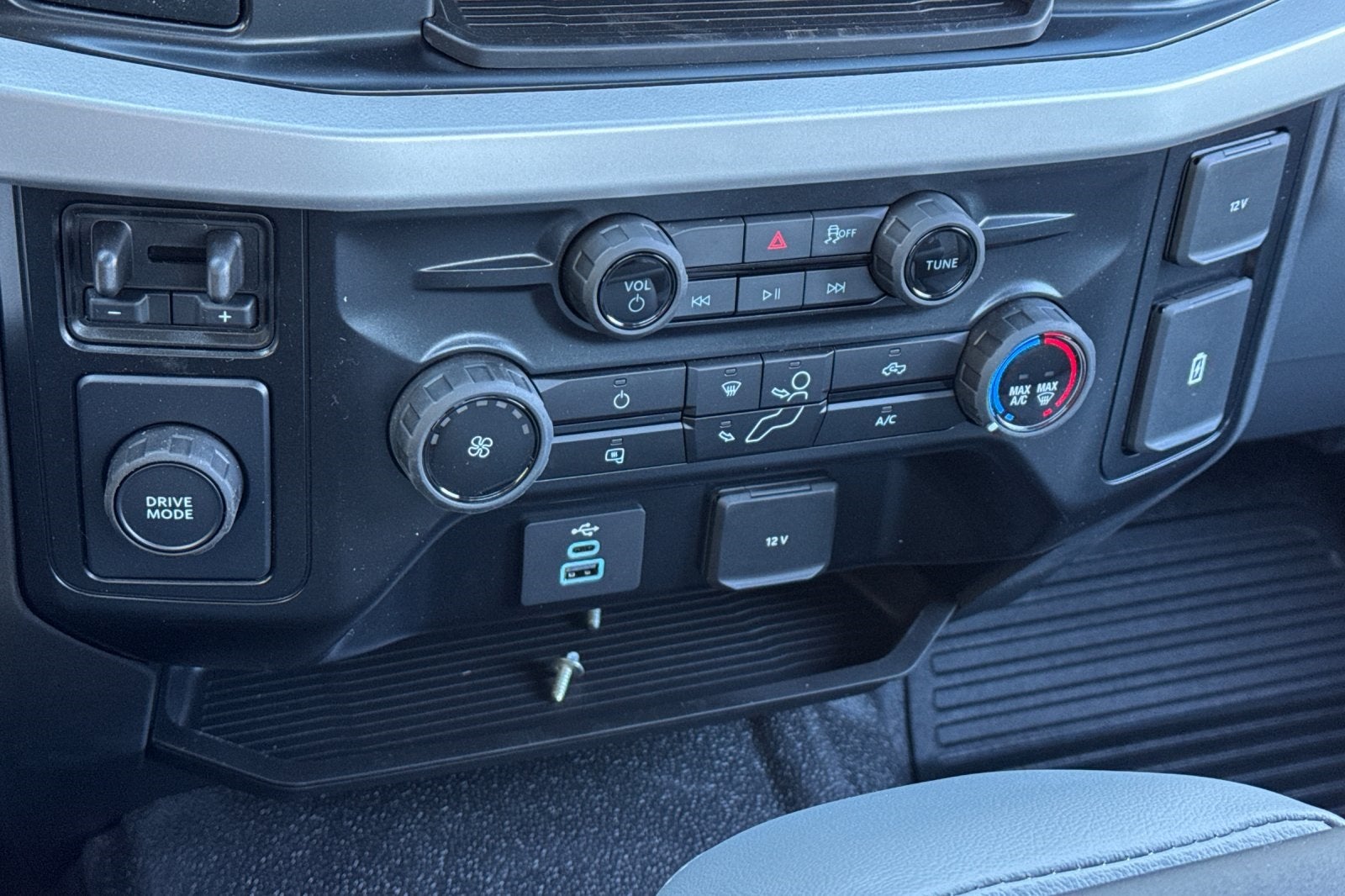 2025 Ford F-550SD XL DRW