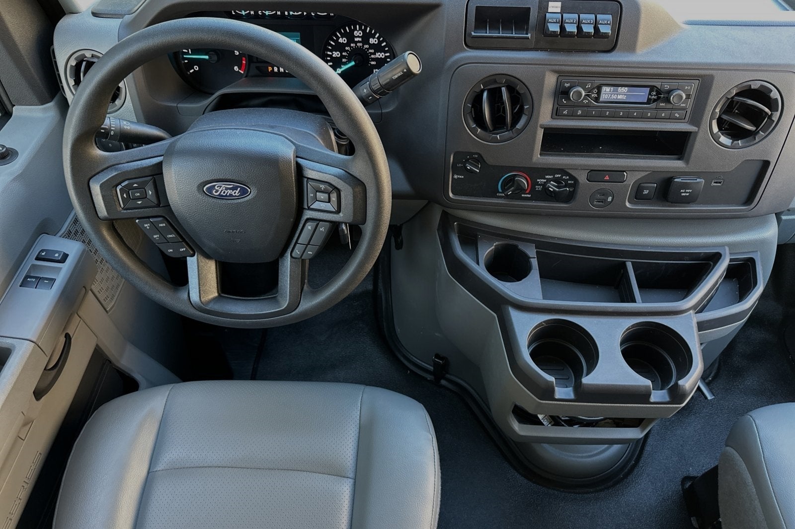 2025 Ford E-350SD Base Cutaway