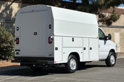 2025 Ford E-350SD Base Cutaway