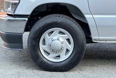 2025 Ford E-350SD Base Cutaway