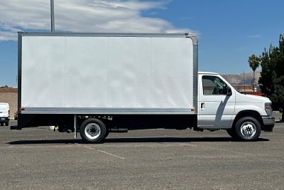 2027 Ford E-450SD Base DRW