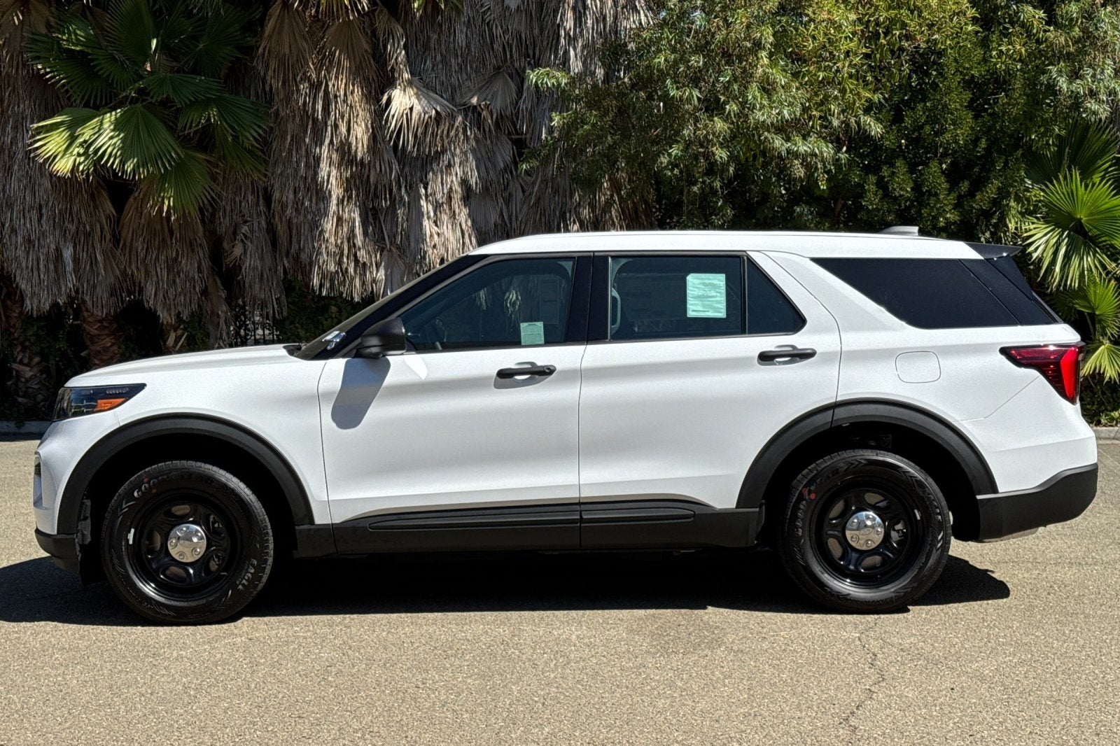 2025 Ford Utility Police Interceptor Base