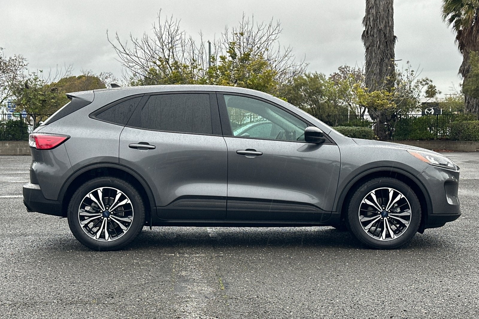 2021 Ford Escape SE Hybrid