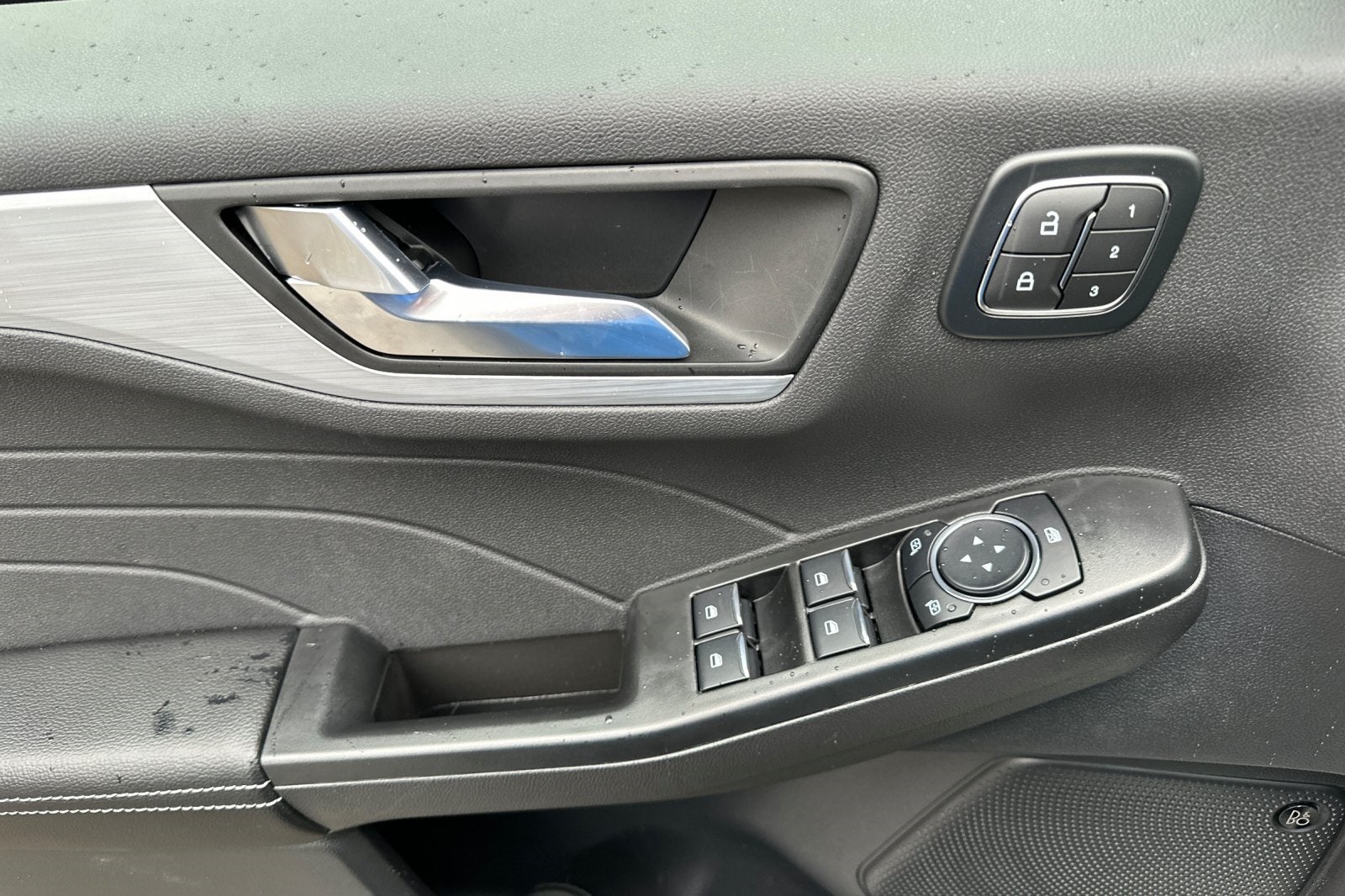 2025 Ford Escape Plug-In Hybrid Base