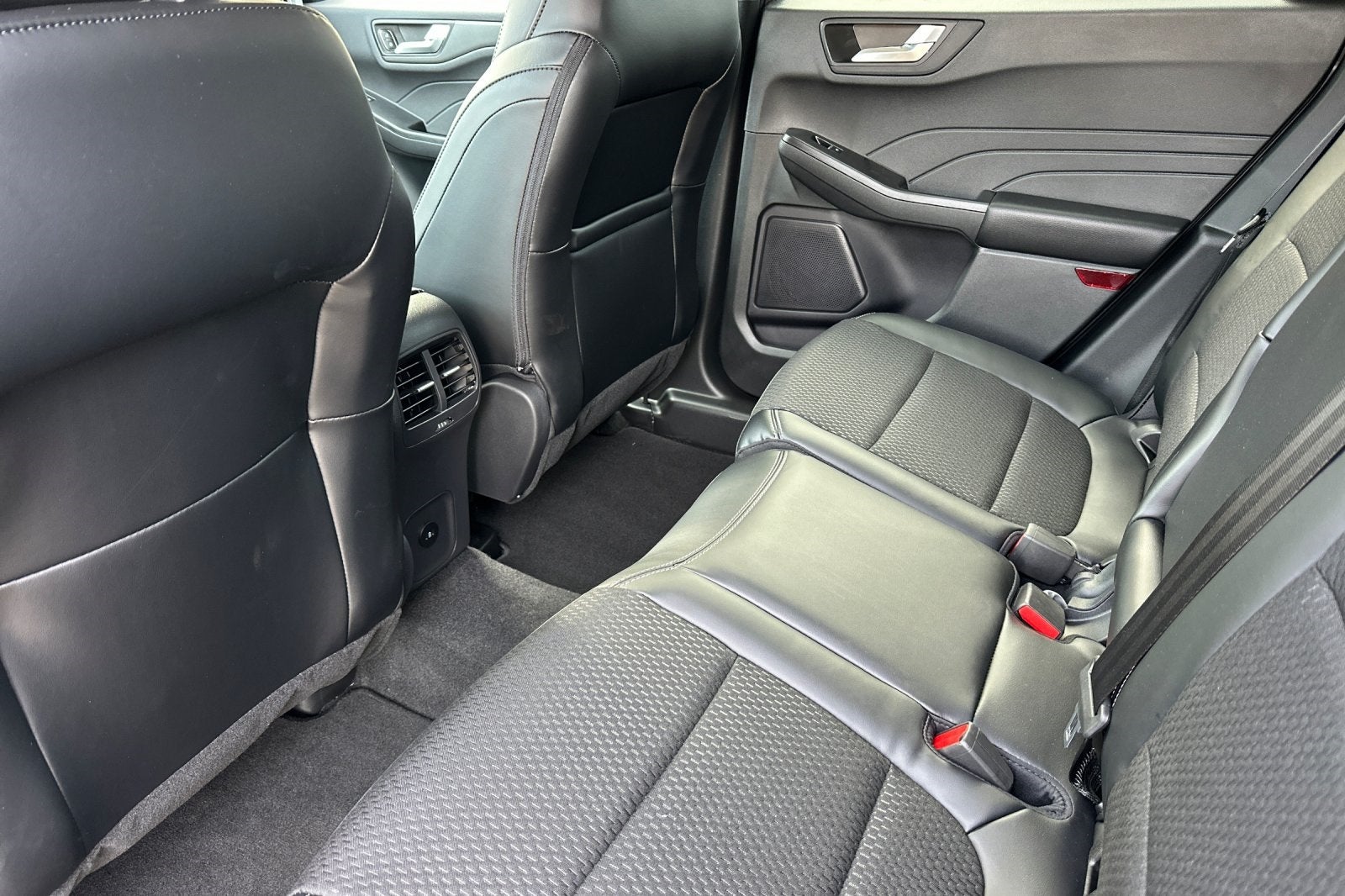 2025 Ford Escape Plug-In Hybrid Base