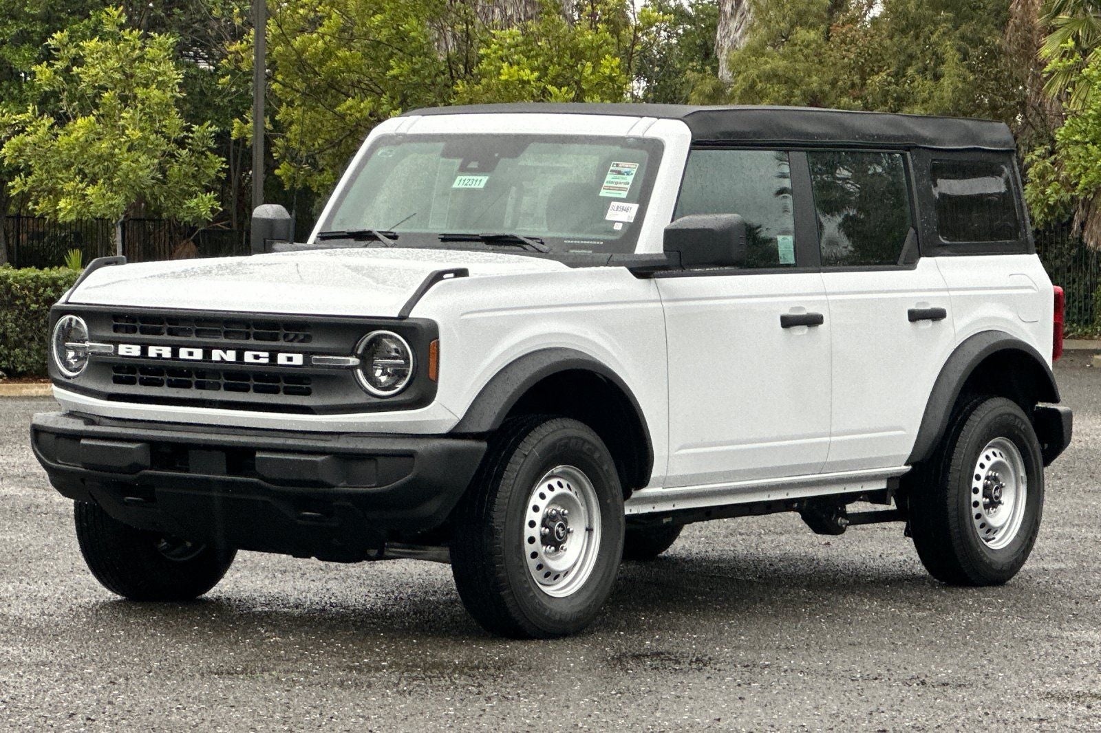 2025 Ford Bronco Base