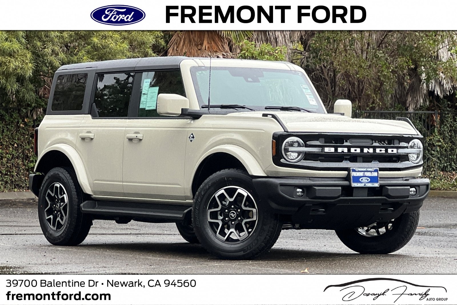 2025 Ford Bronco Outer Banks