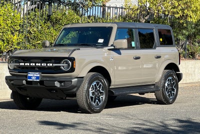 2026 Ford Bronco Outer Banks®