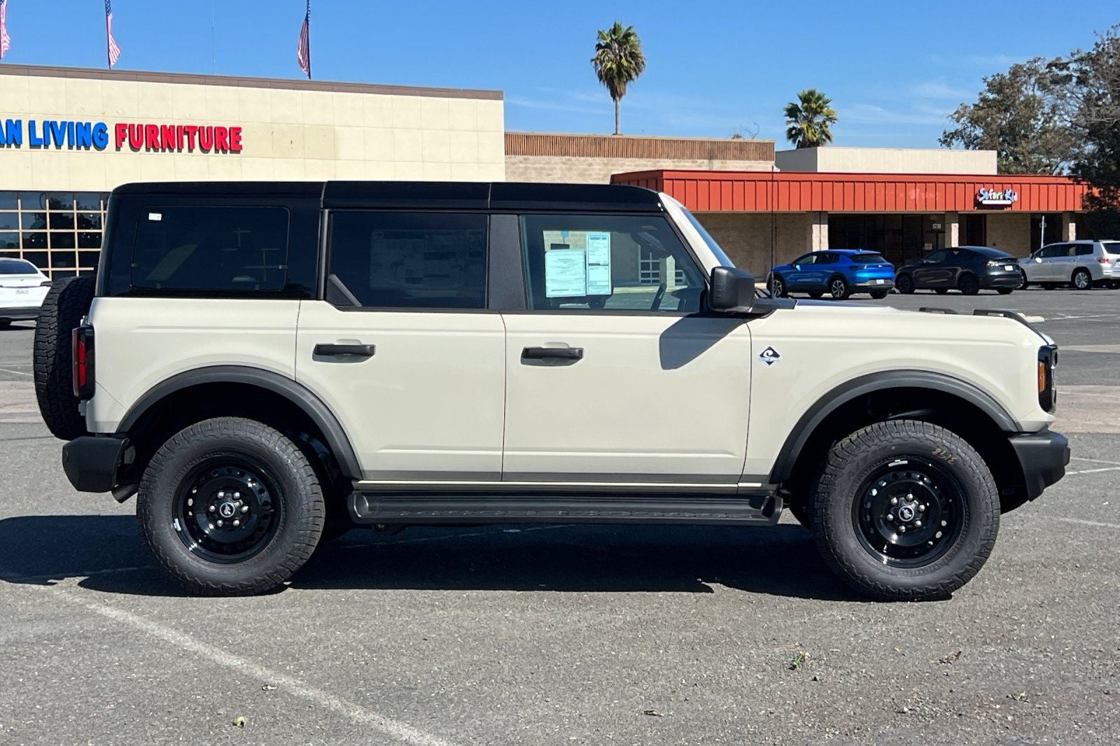 2026 Ford Bronco Outer Banks