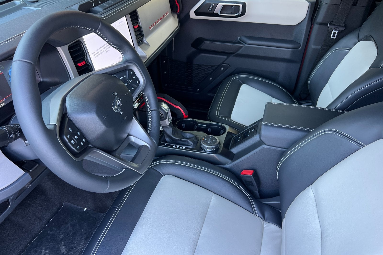 2026 Ford Bronco Outer Banks®