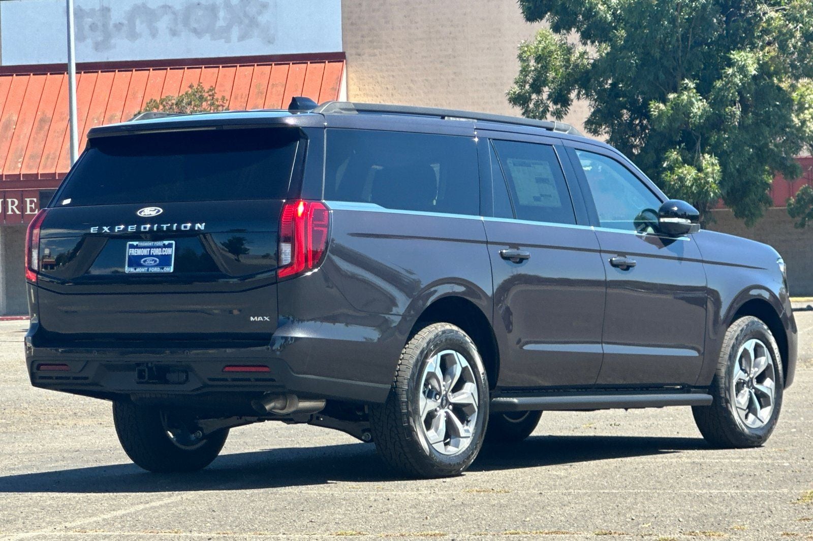2027 Ford Expedition Max Active