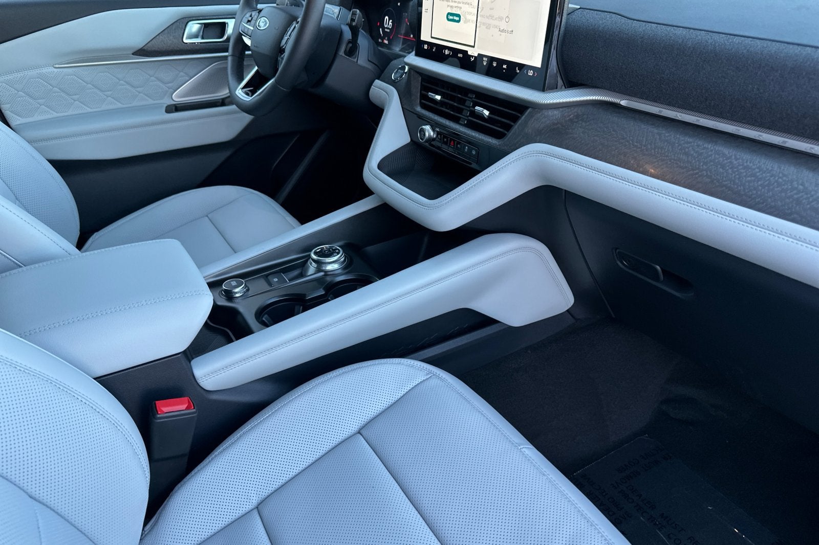 2027 Ford Explorer Platinum™