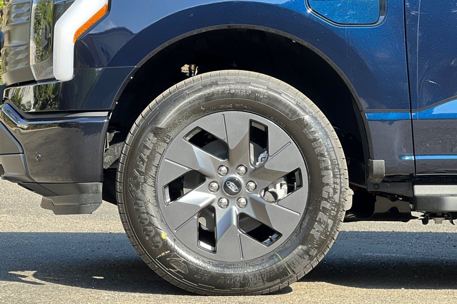 2025 Ford F-150 Lightning Lariat