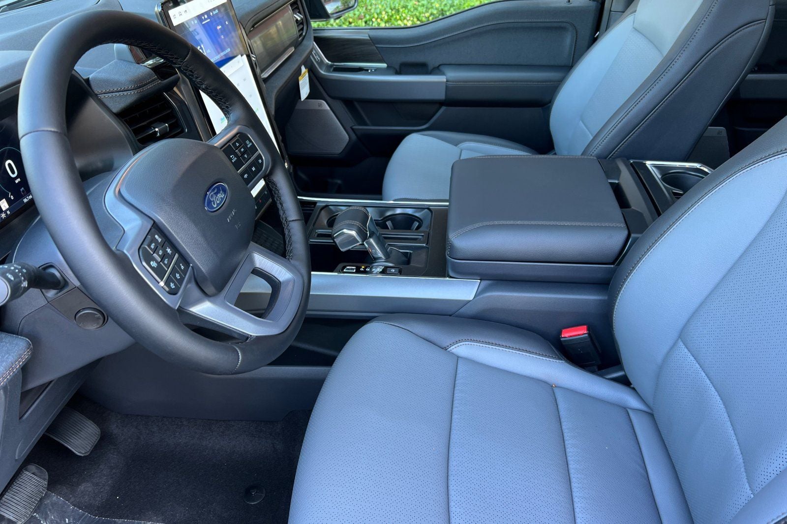 2025 Ford F-150 Lightning Lariat