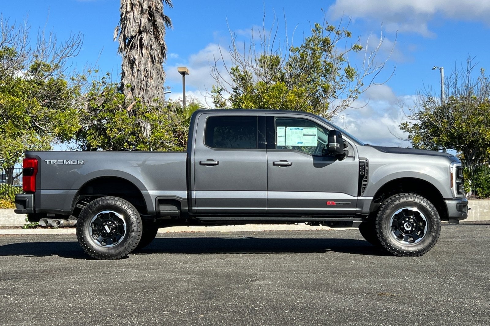2026 Ford F-250SD Lariat