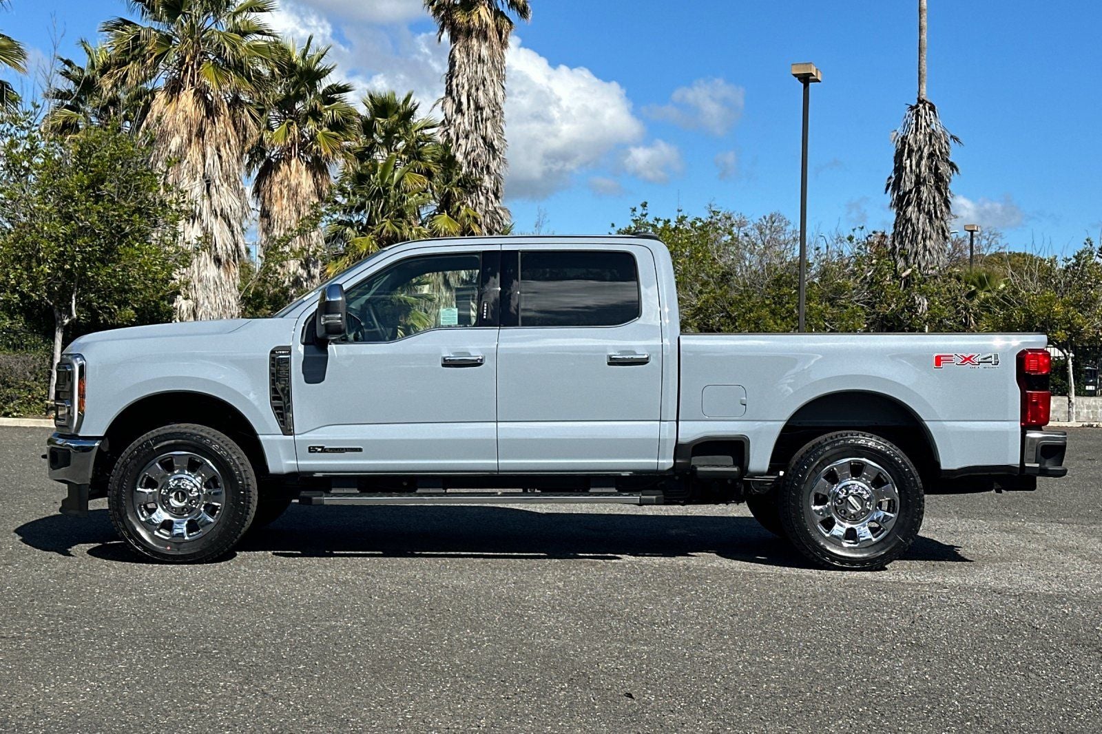 2026 Ford F-250SD Lariat 160 WB