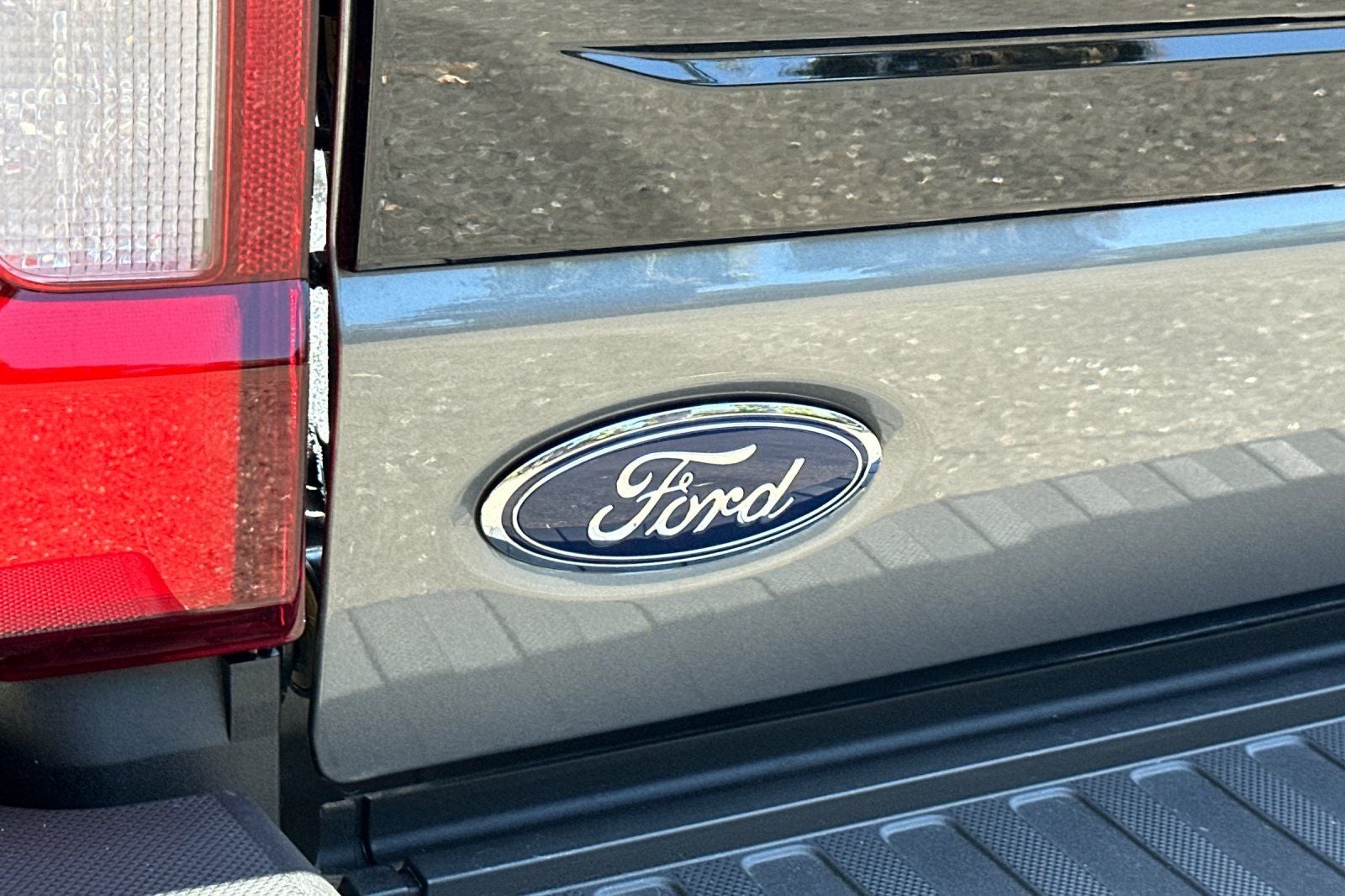 2026 Ford F-350SD Platinum 160 WB