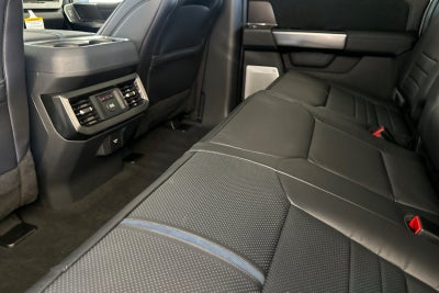2026 Ford F-350SD Platinum 160 WB