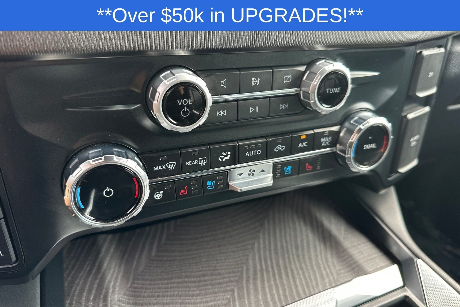 2023 Ford F-350SD Platinum DRW