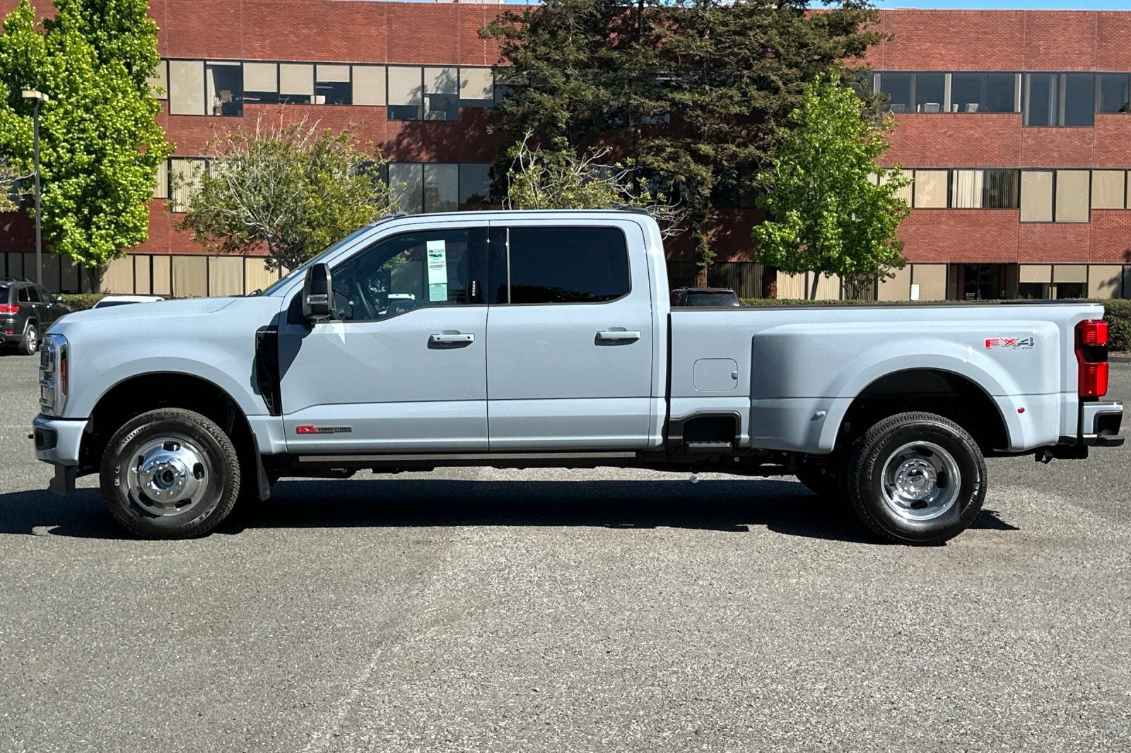 2026 Ford F-350SD Platinum DRW